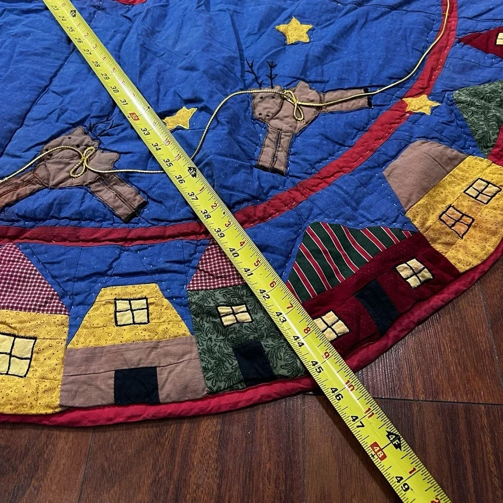 Vintage Christmas Tree‎ Skirt Santa's Reindeer Patchwork Accents Christmas Eve